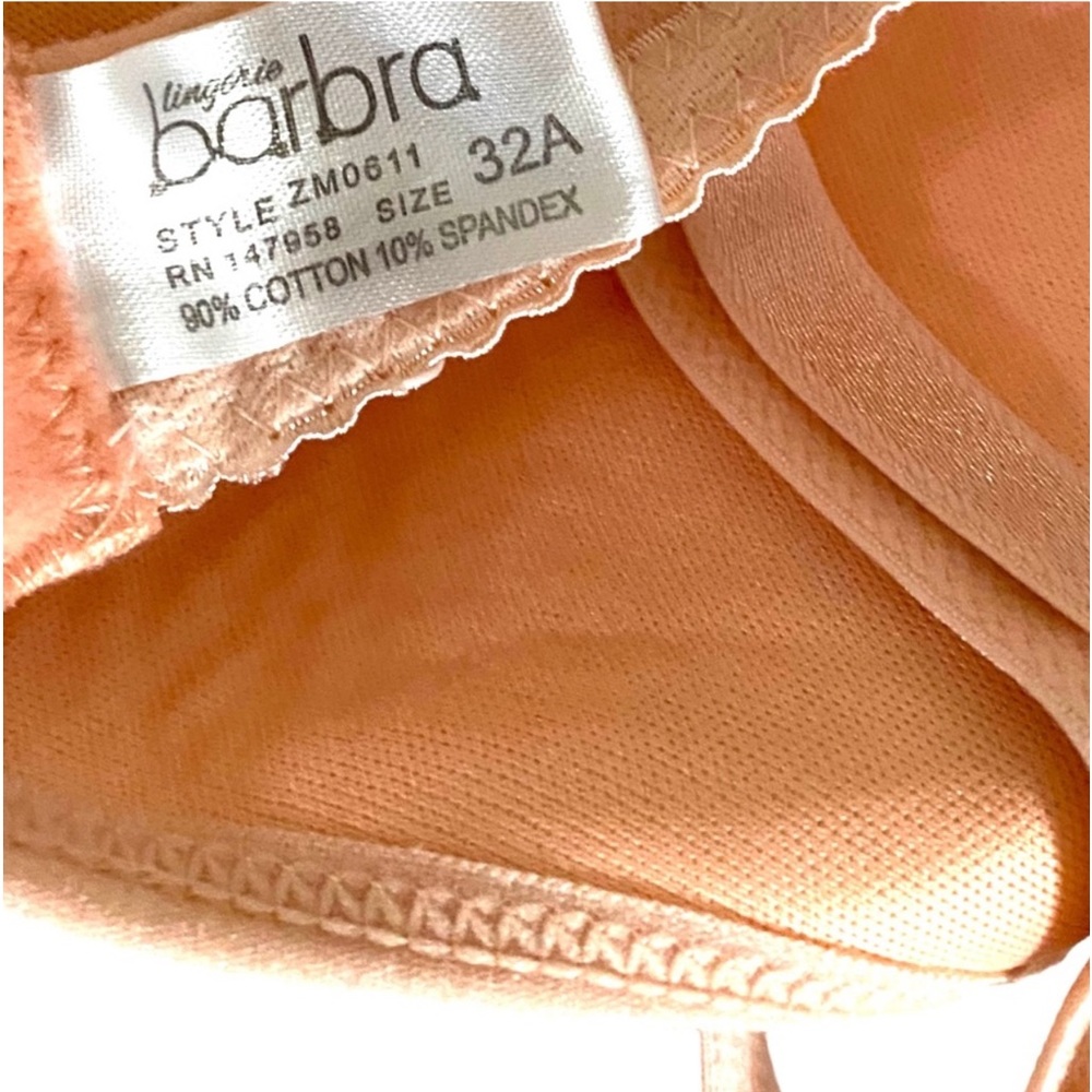 Barbara Bra - Picture 3 of 3